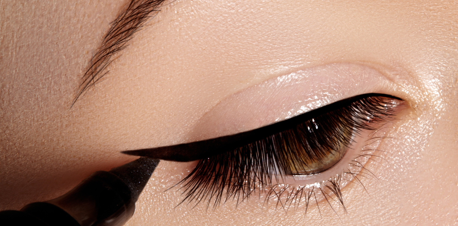 5 nejlepších make-up triků jak zvýraznit modré oči